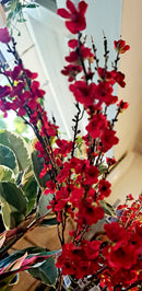 Rode, zijden  bloesemtak(Chaenomeles)