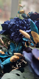 Donkerblauwe zijden pioenroos