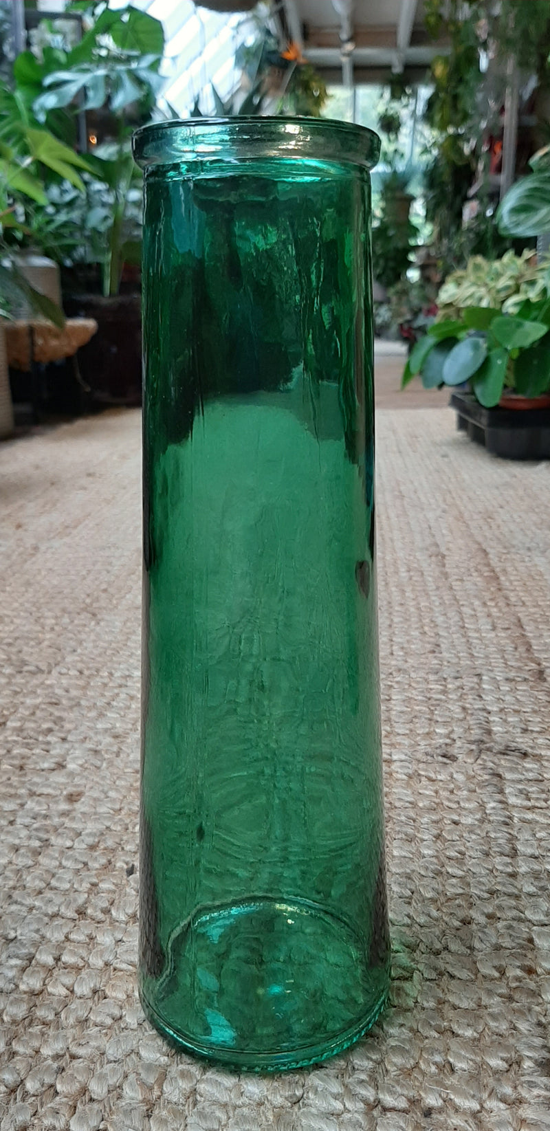 Strak vaasje groen glas M