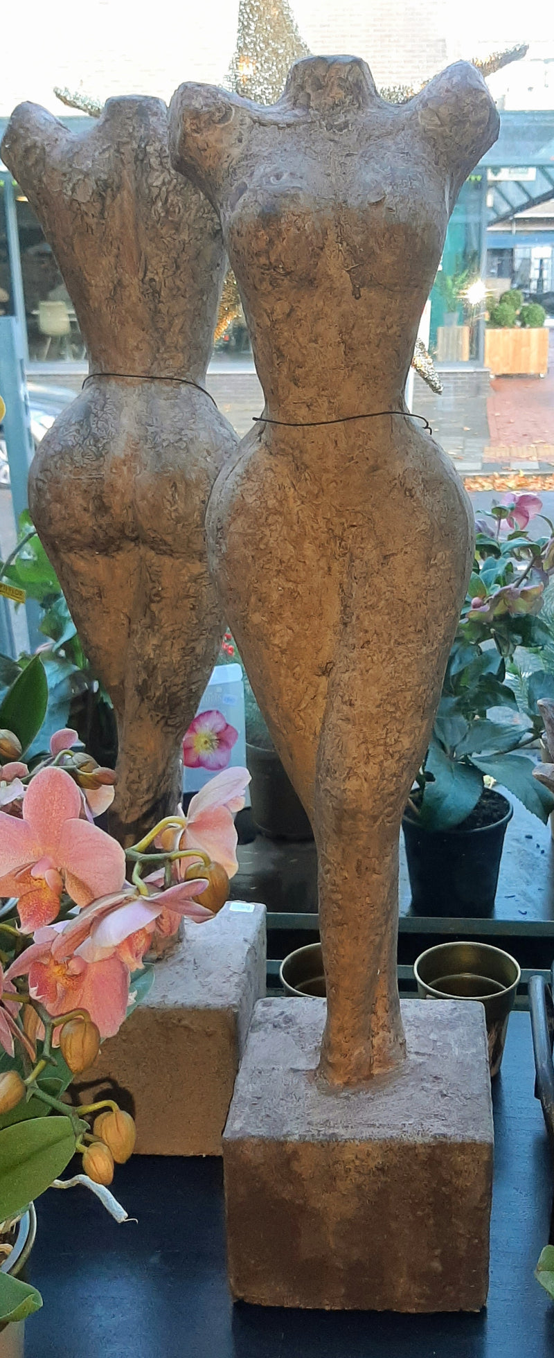 Statue woman body